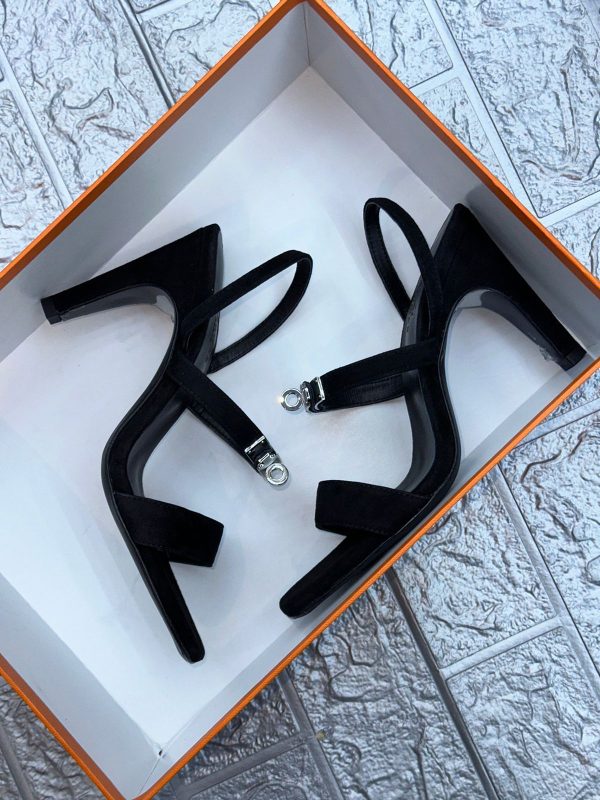 Black Sandles